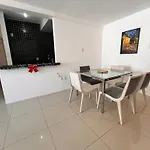 Apto 2 Quartos Na Beira Mar